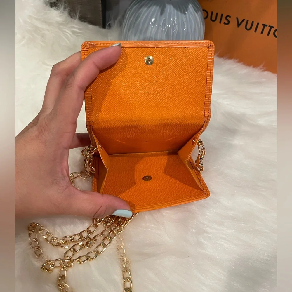 Authentic Louis Vuitton Epi Porte Feiulle Elise Wallet On A Chain | SP00… - Picture 5 of 16